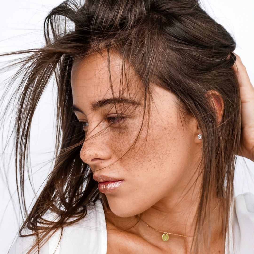 Hey you, bienvenue dans ce nouvel article beauté ! Aujourd’hui nous allons te donner plusieurs astuces beauté à réaliser avec ton autobronzant pour un glow on fleek sans besoin de te démaquiller tous les soirs !